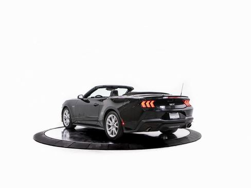 Used 2024 Ford Mustang GT Premium image 3