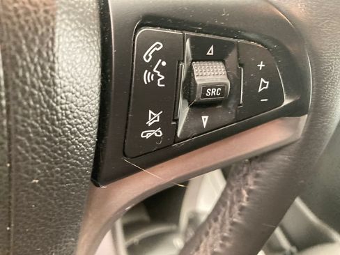 Used 2019 Chevrolet Trax LT w/ LT Convenience Package AWD/4WD image 38