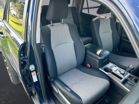 Used 2015 Toyota 4Runner SR5 RWD image 31