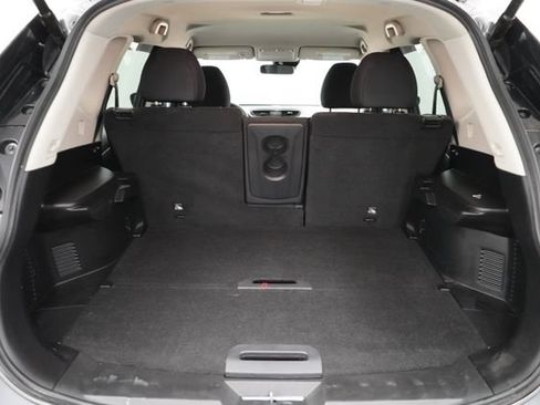 Used 2020 Nissan Rogue SV AWD/4WD image 41