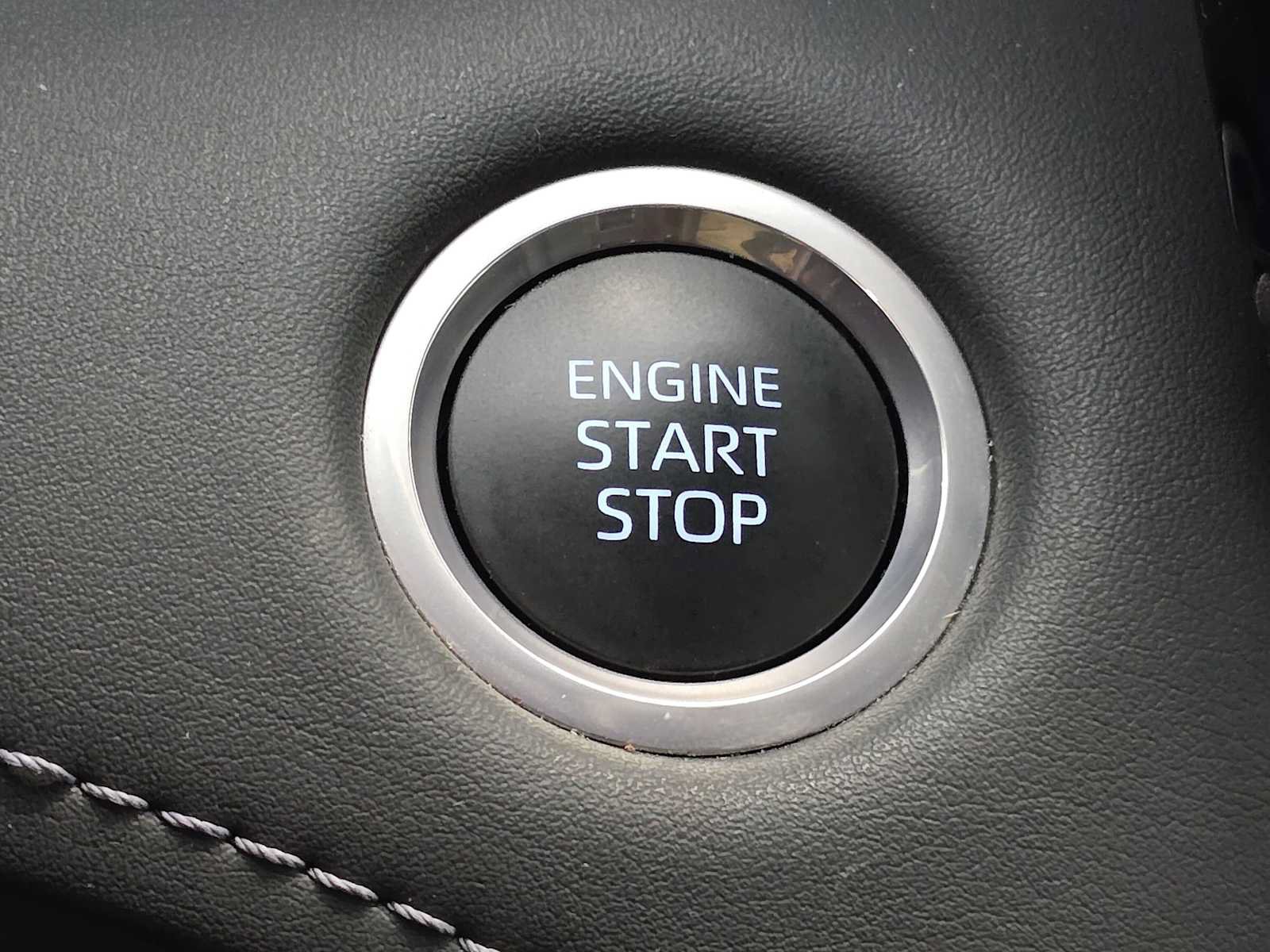 Used 2024 Toyota Highlander XLE AWD/4WD image 18