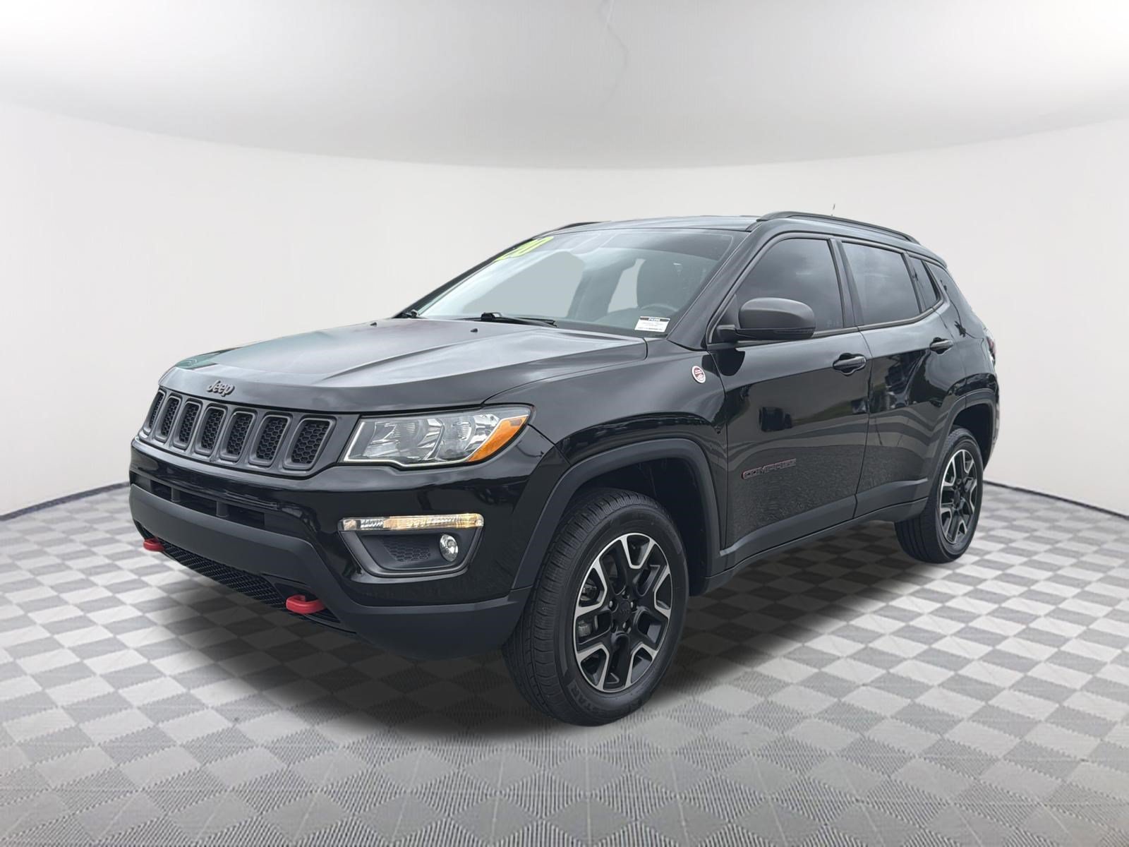 Used 2020 Jeep Compass Trailhawk AWD/4WD image 3