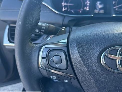 Used 2016 Toyota Avalon XLE image 31