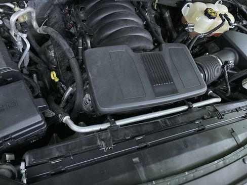 Used 2022 Chevrolet Tahoe Z71 w/ Off-Road Capability Package image 28