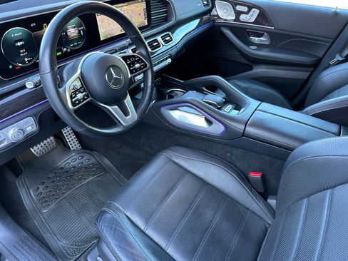 Used 2021 Mercedes-Benz GLS 580 4MATIC image 9