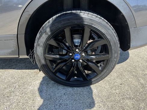 Used 2017 Ford Escape Titanium image 33