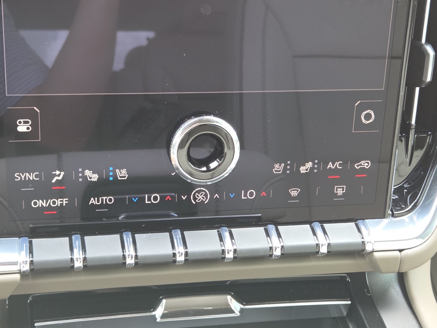 New 2026 GMC Yukon Denali w/ Sun & Power Step Package AWD/4WD image 35