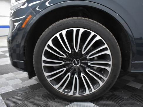 Used 2022 Lincoln Aviator Black Label image 8
