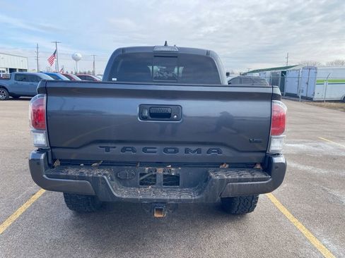 Used 2023 Toyota Tacoma TRD Off-Road w/ Advanced Technology Package image 11