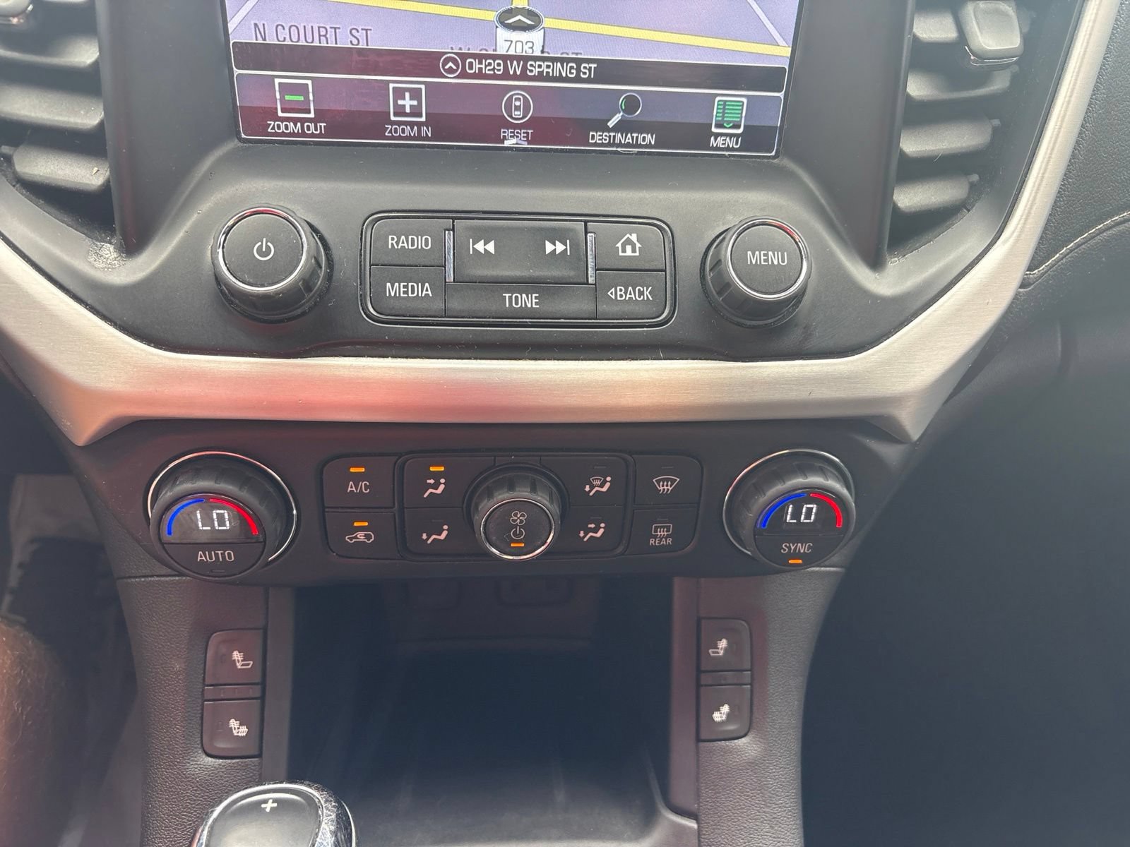 Used 2019 GMC Acadia SLT AWD/4WD image 31