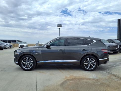 Certified 2026 Genesis GV80 2.5T Advanced AWD/4WD image 3