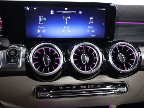 Certified 2026 Mercedes-Benz GLB 250 4MATIC image 27