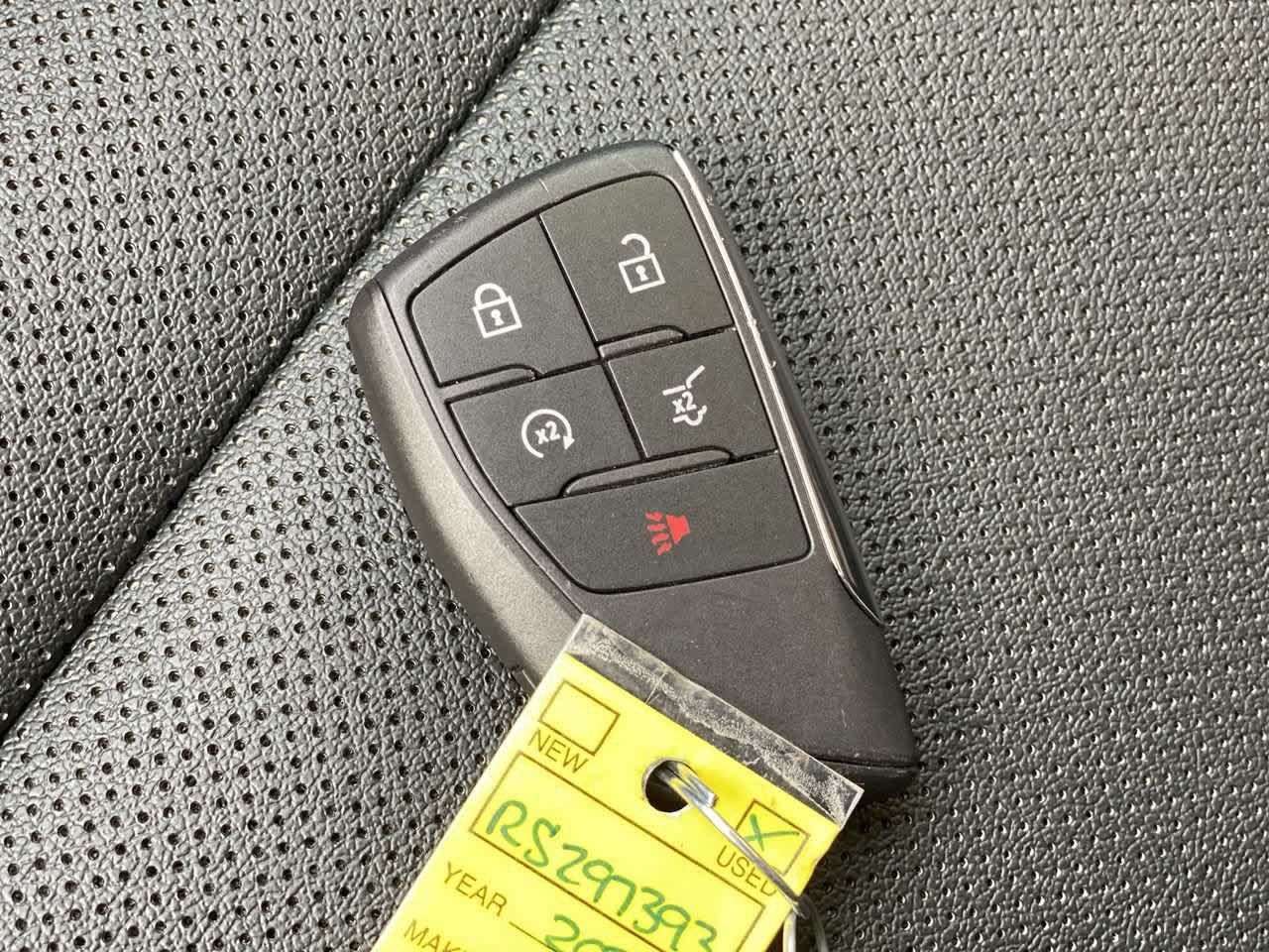 Used 2024 Chevrolet Equinox EV LT w/ LPO, Blackout Package AWD/4WD image 27