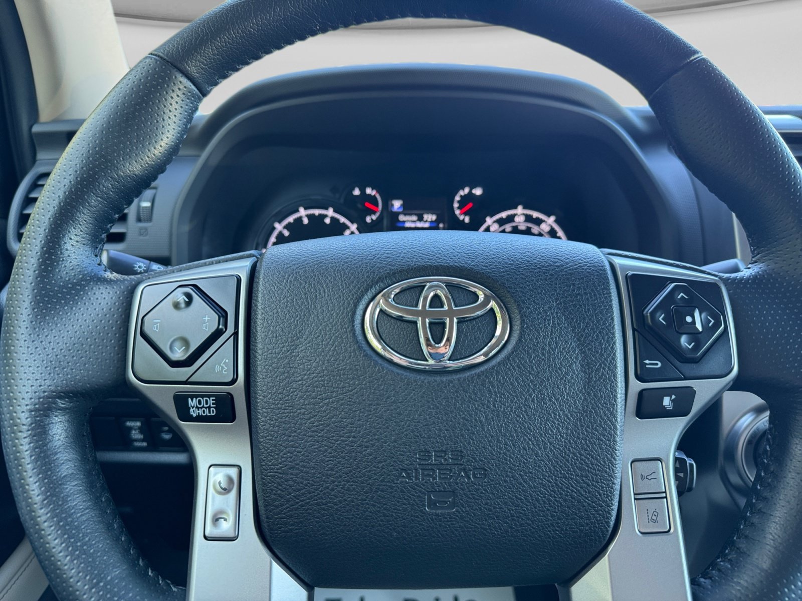 Used 2024 Toyota 4Runner SR5 Premium w/ SR5 Premium Package AWD/4WD image 18