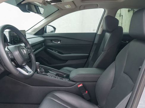 Used 2025 Honda Accord Touring image 16