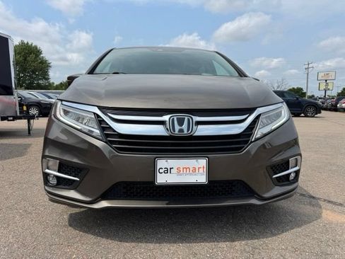 Used 2018 Honda Odyssey Elite image 2