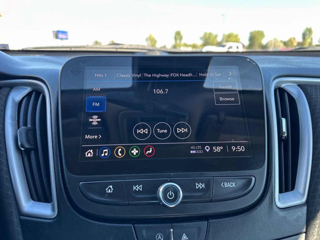 Used 2023 Chevrolet Malibu LT FWD image 3
