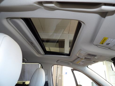 Certified 2024 MAZDA CX-5 AWD 2.5 S w/ Preferred Package image 15