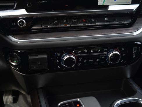 New 2026 GMC Sierra 1500 SLT w/ SLT Premium Package image 22