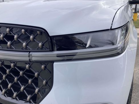 New 2025 Lincoln Navigator L Black Label image 11