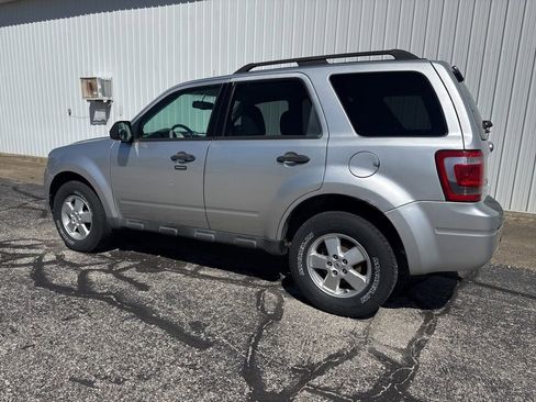 Used 2012 Ford Escape XLT w/ Class II Trailer Tow Pkg AWD/4WD image 2