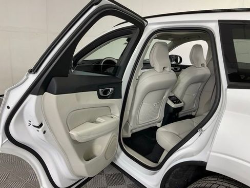 New 2026 Volvo XC60 B5 Ultra w/ Protection Package Premier image 37