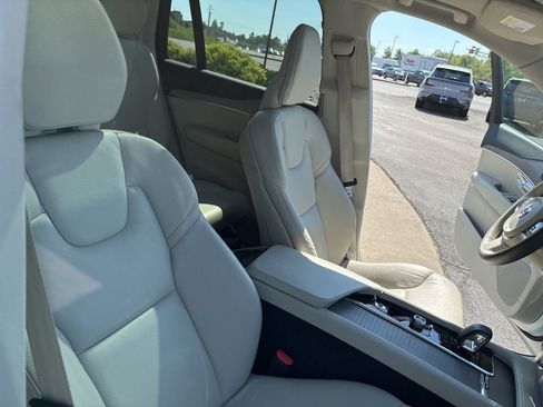 Used 2023 Volvo XC90 B6 Plus w/ Protection Package Premier AWD/4WD image 33