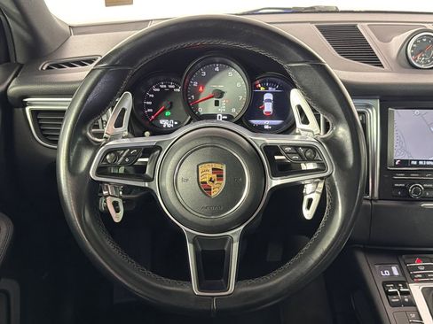 Used 2016 Porsche Macan S image 26