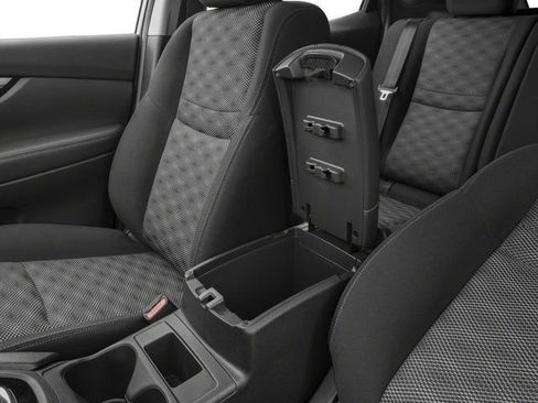 Used 2017 Nissan Rogue Sport SV w/ SV All-Weather Package image 19