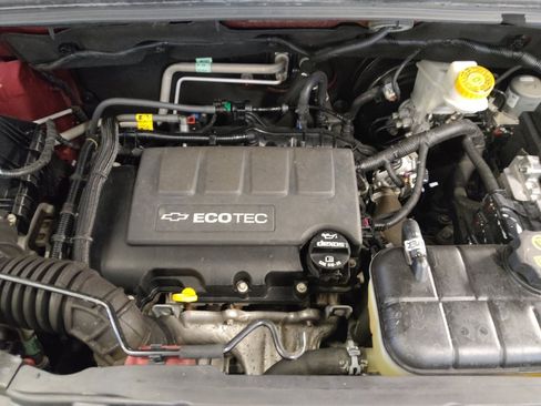 Used 2020 Chevrolet Trax LT w/ LT Convenience Package image 30