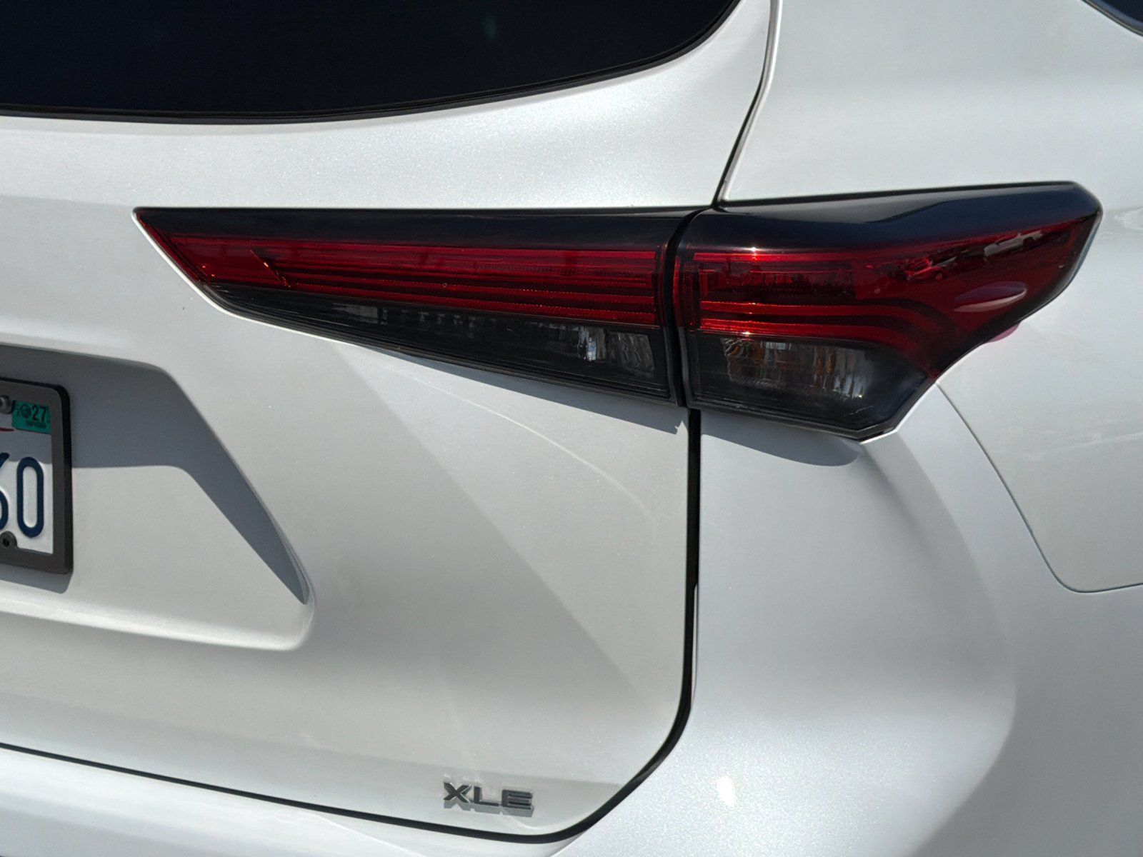 Used 2022 Toyota Highlander XLE FWD image 27