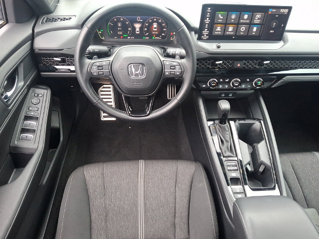 Used 2023 Honda Accord Sport image 11