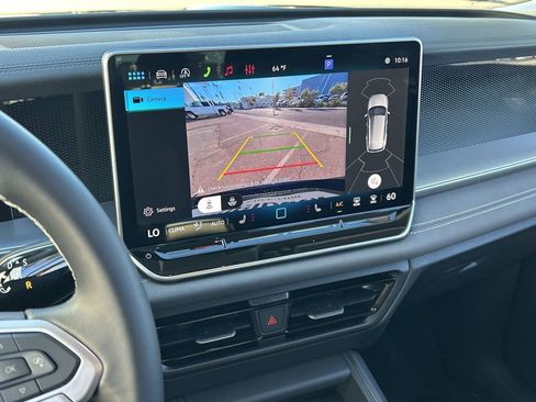 New 2026 Volkswagen Tiguan SE image 22