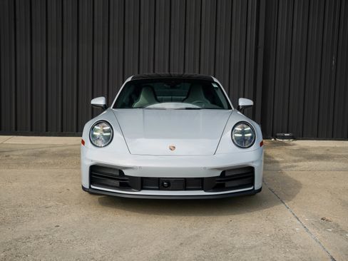 New 2026 Porsche 911 Carrera 4S image 6