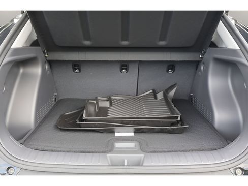 Used 2025 Hyundai Kona SEL FWD image 15