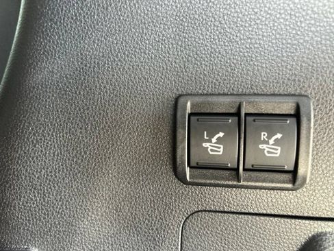 Used 2023 Toyota Sequoia Limited RWD image 32