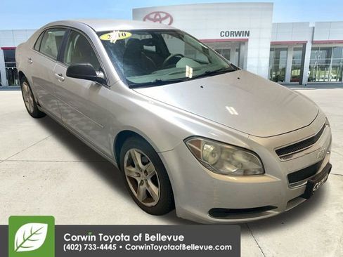 Used 2010 Chevrolet Malibu LS image 2