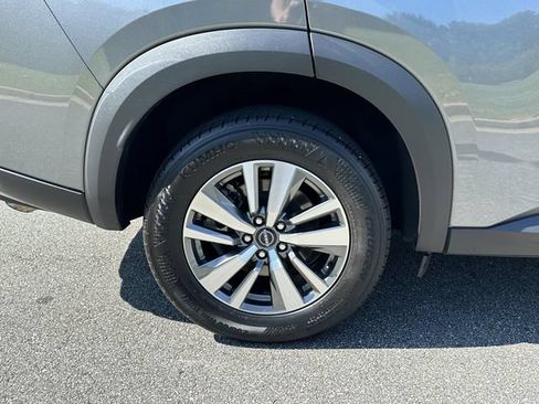 Certified 2025 Nissan Pathfinder SL AWD/4WD image 19
