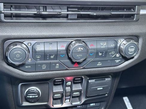 New 2026 Jeep Wrangler Sport S image 29