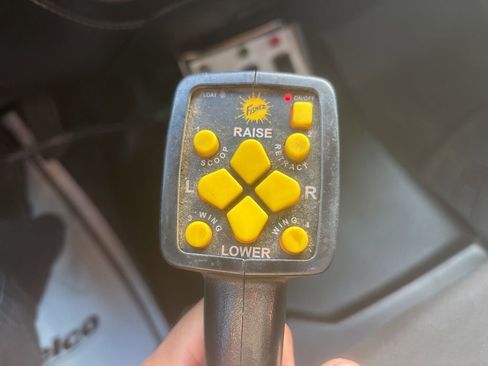 Used 2019 GMC Sierra 3500 SLE w/ SLE Preferred Package image 20