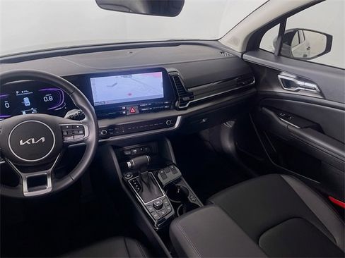 Used 2025 Kia Sportage EX w/ Premium Package image 25