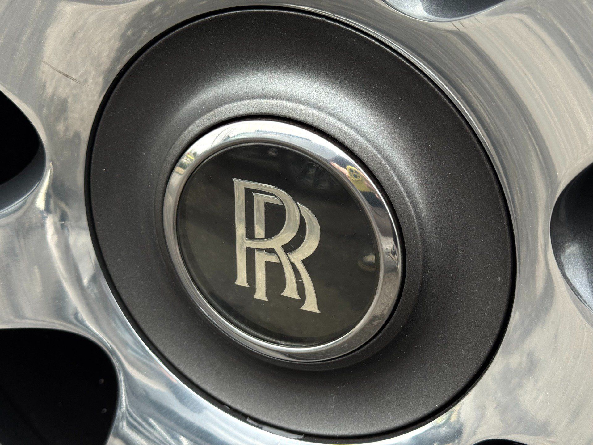 Used 2016 Rolls-Royce Wraith RWD image 19