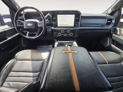 Used 2024 Ford F350 Platinum w/ FX4 Off-Road Package AWD/4WD image 10