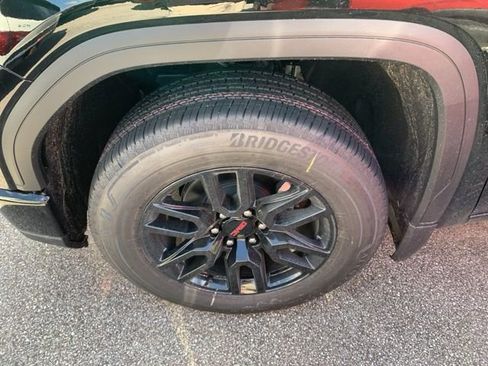 New 2026 GMC Sierra 1500 Elevation image 10