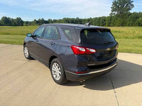 Used 2018 Chevrolet Equinox LS FWD image 4