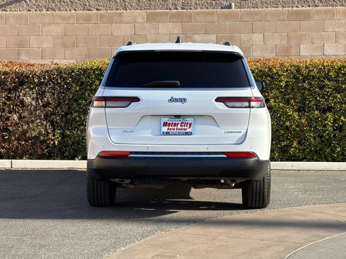 Used 2022 Jeep Grand Cherokee L Limited AWD/4WD image 5