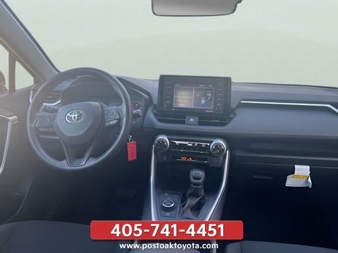 Used 2020 Toyota RAV4 LE w/ All Weather Liner Package AWD/4WD image 15