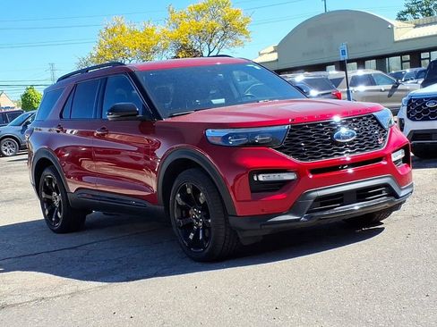 Certified 2023 Ford Explorer ST w/ Equipment Group 401A AWD/4WD image 7
