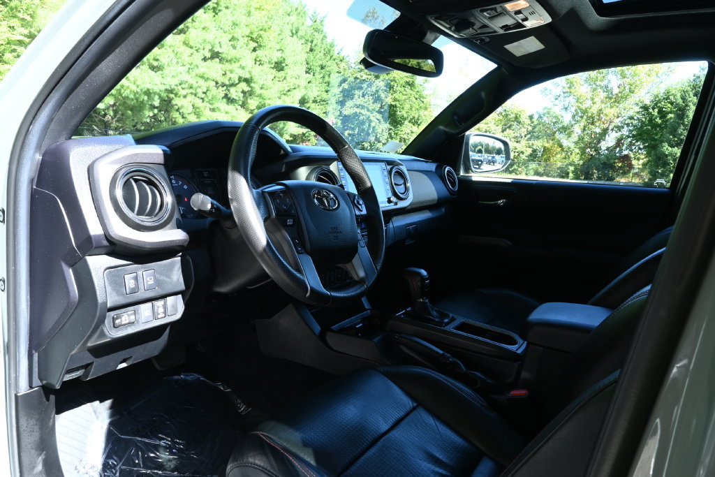 Used 2021 Toyota Tacoma TRD Pro AWD/4WD image 14