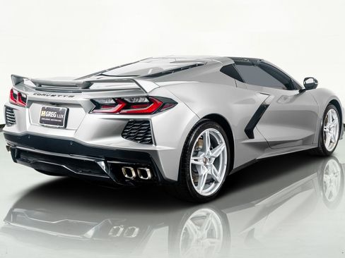 Used 2023 Chevrolet Corvette Stingray Coupe w/ Z51 Performance Package image 10